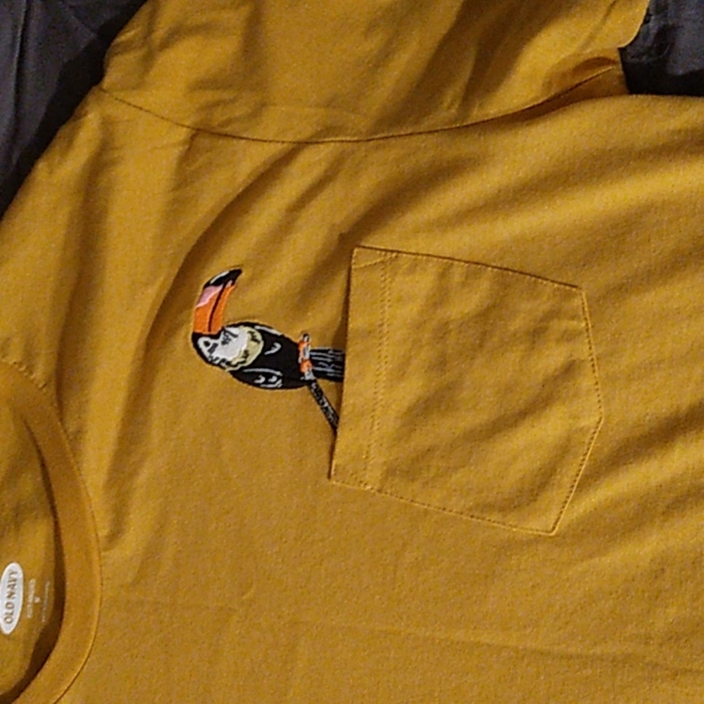 Shirts :) - Picture 2 of 9